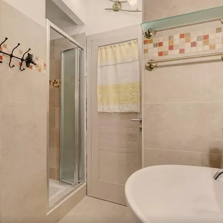 Domus Ottavia In Rom