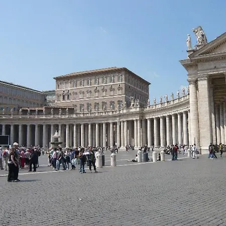 Domus Ottavia In * ローマ